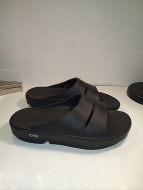 OOFOS OOahh Black Recovery Slide Sandals Women's sz 8.